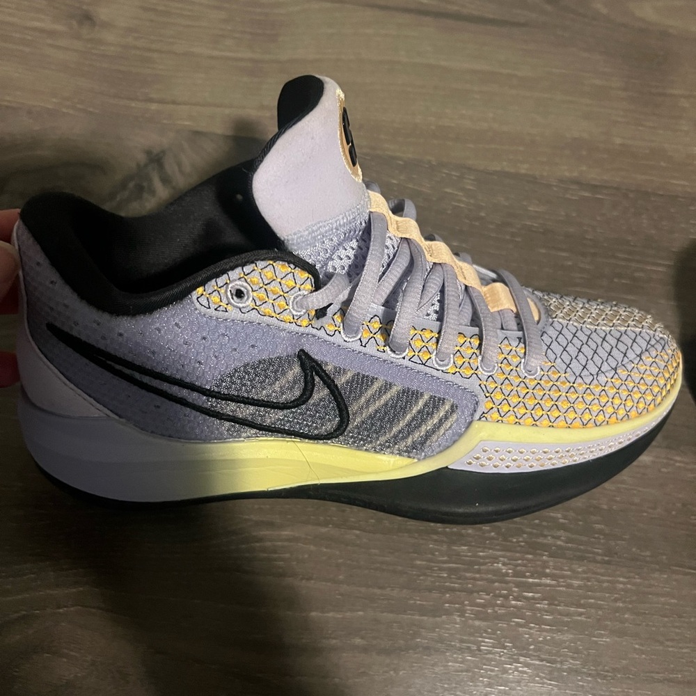 Womens nike Sabrina 1 sneakers